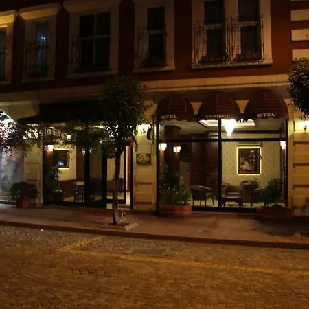 Hotel Carikci